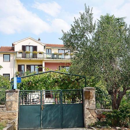 Apartments Green Garden Водице Екстер'єр фото