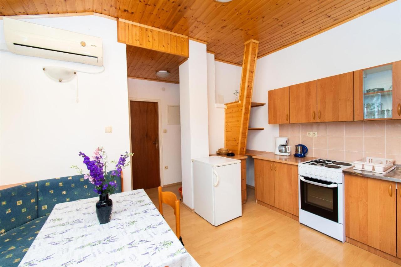 Apartments Green Garden Водице Екстер'єр фото